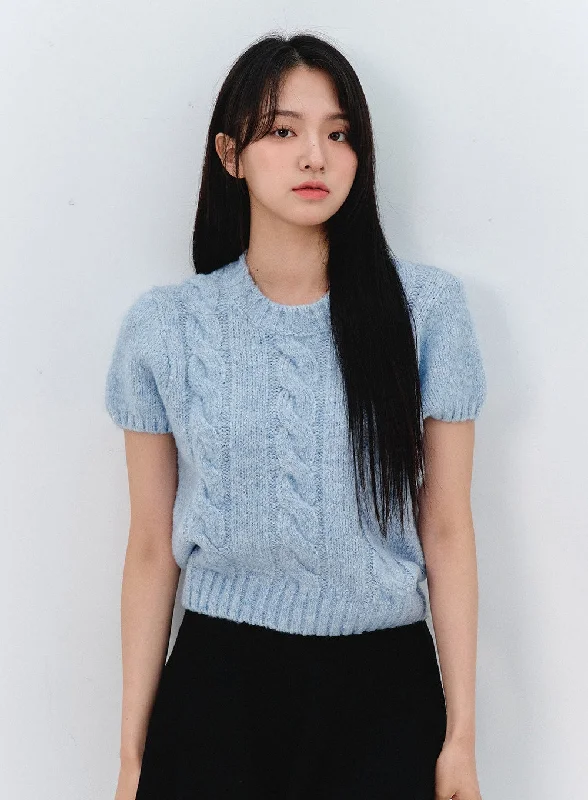 Cozy Cable Short Sleeve Knit OO319