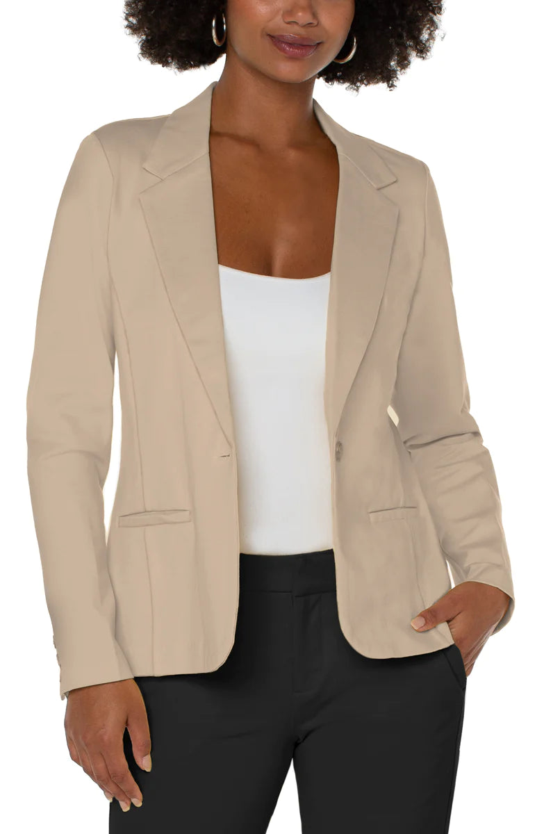 Fitted Blazer in Neutral