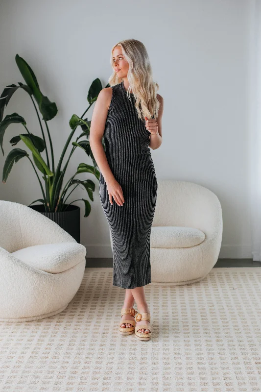 Kace Maxi Dress - Charcoal