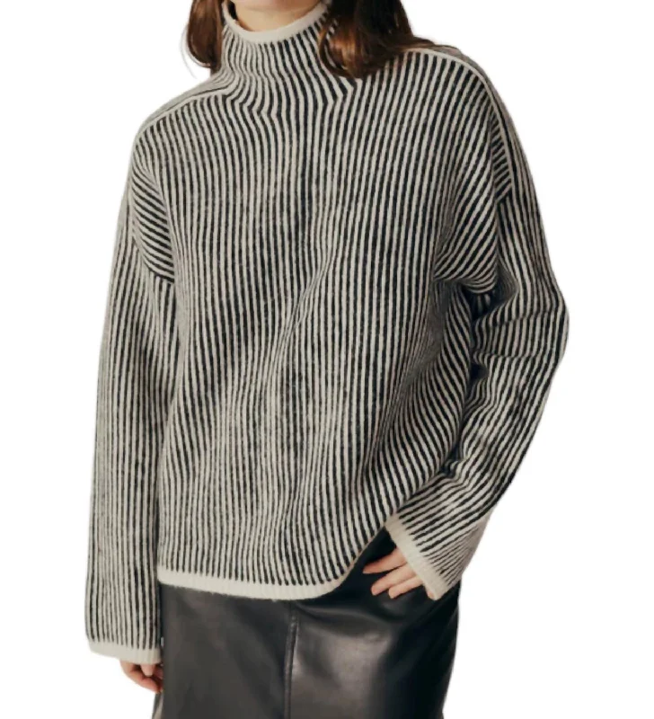 Stripe Turtleneck Sweater In Black