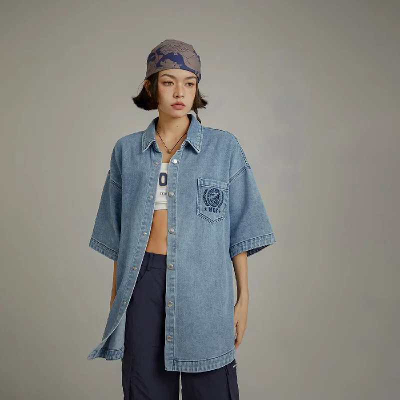 Loose-Fitting Denim Shirt